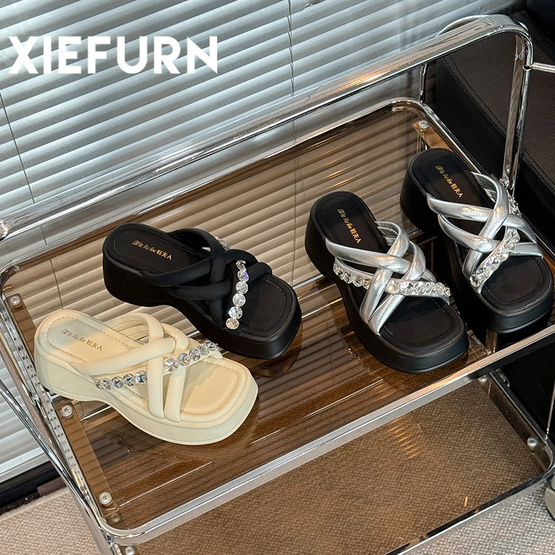 XIEFURN/鞋夫人2024夏季新款带钻绑带交叉露趾厚底外穿高跟拖鞋