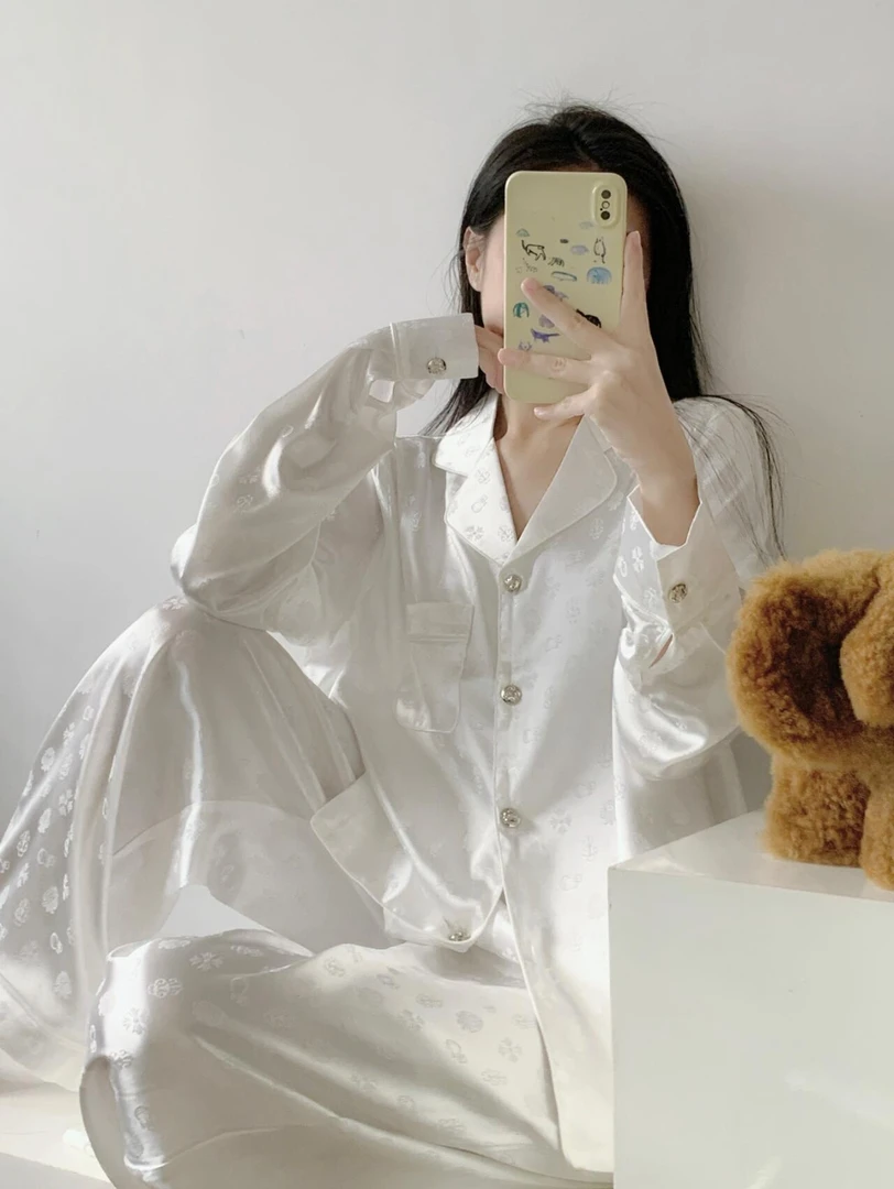 【白月光】轻奢提花冰丝套装睡衣女春秋季新款设计感纽扣白色家居服