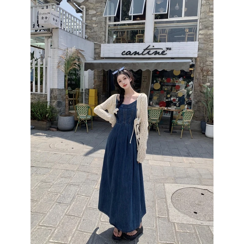 大码温柔纸片人复古港风牛仔连衣裙女夏高腰长款吊带裙+开衫时尚