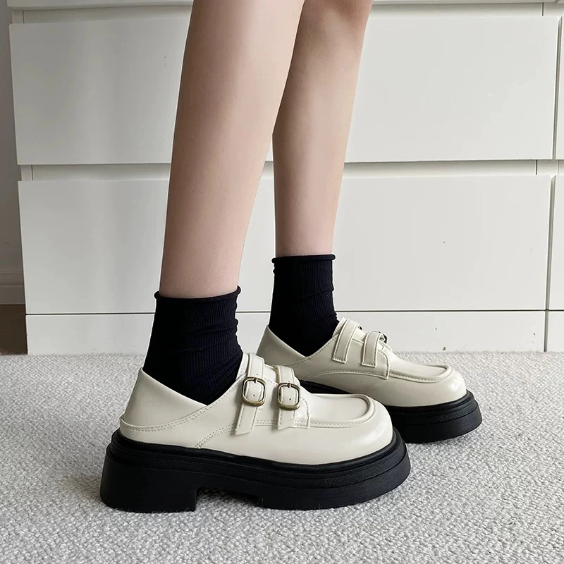 君君8865厚底乐福鞋《跟高4.5cm》