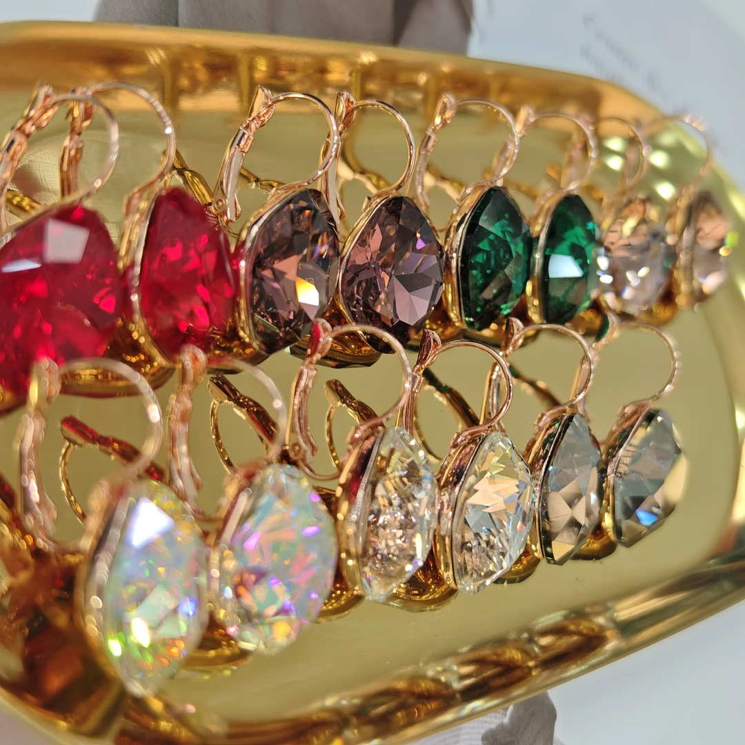 铜合金仿水晶耳饰 铜合金仿水晶耳环  suwareski  百搭款式 气质