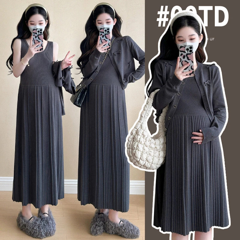 2024秋款新款网红针织秋冬孕妇大码辣妈背心裙＋小香风开衫孕妇装