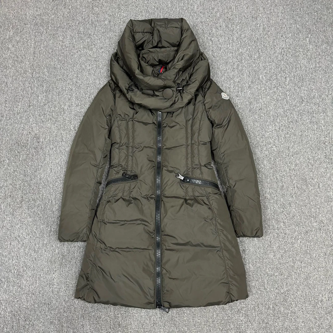 Moncler蒙口 绿色连帽羽绒服外套 1码99新 10669490