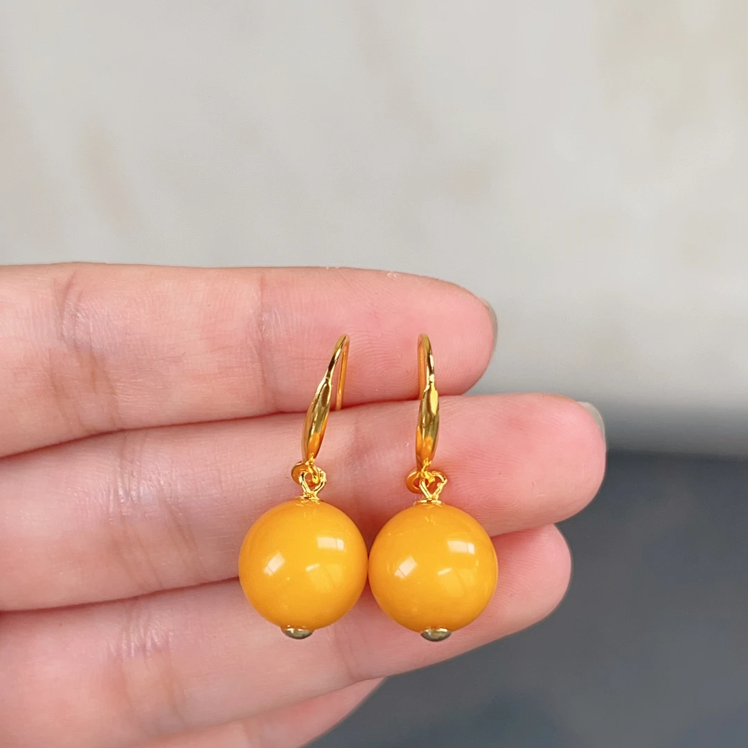 12mm+满蜡鸡油黄圆珠耳环，s925银镶嵌，精品无瑕疵