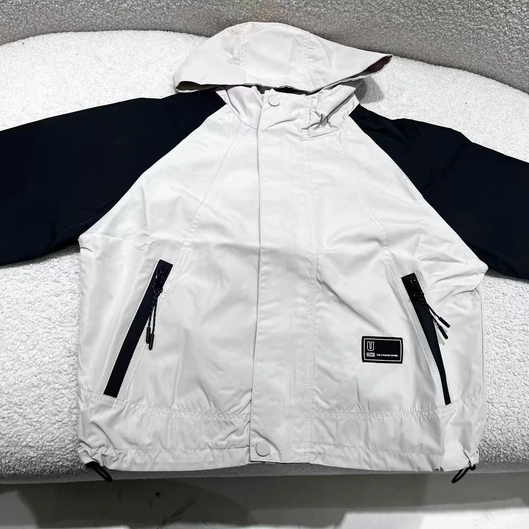 BY LIUXIAOLIU【自由自在】韩版拼接炫酷防水儿童冲锋衣外套2599