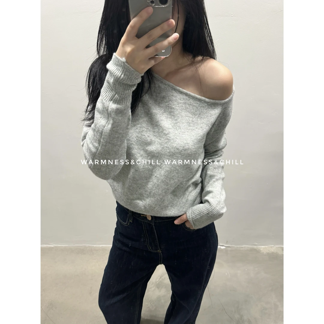 WMNS「斜肩糯米衫」斜肩软糯毛织衫短款