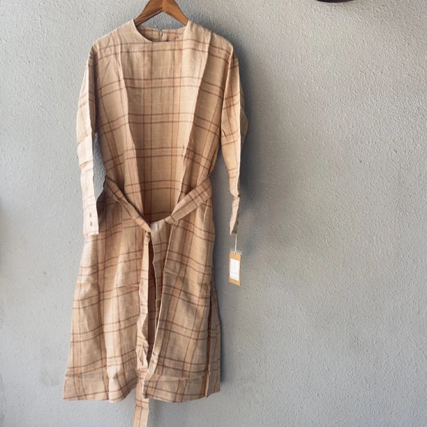 m-b秋款特惠格子连衣裙胸围126cm肩宽46cm裙长106cm