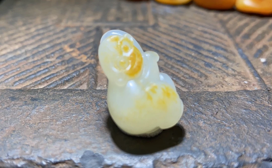 新疆和田玉籽料猴 重5.5g 尺寸 24.5*15.2*11