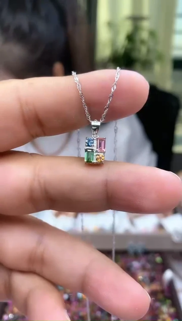 【闪购商品】碧玺吊坠银S925镶嵌5