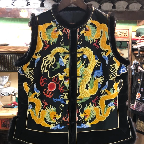 特惠新中式红老绣原创设计作品打籽绣五龙戏珠棉马甲国风马夹黑色