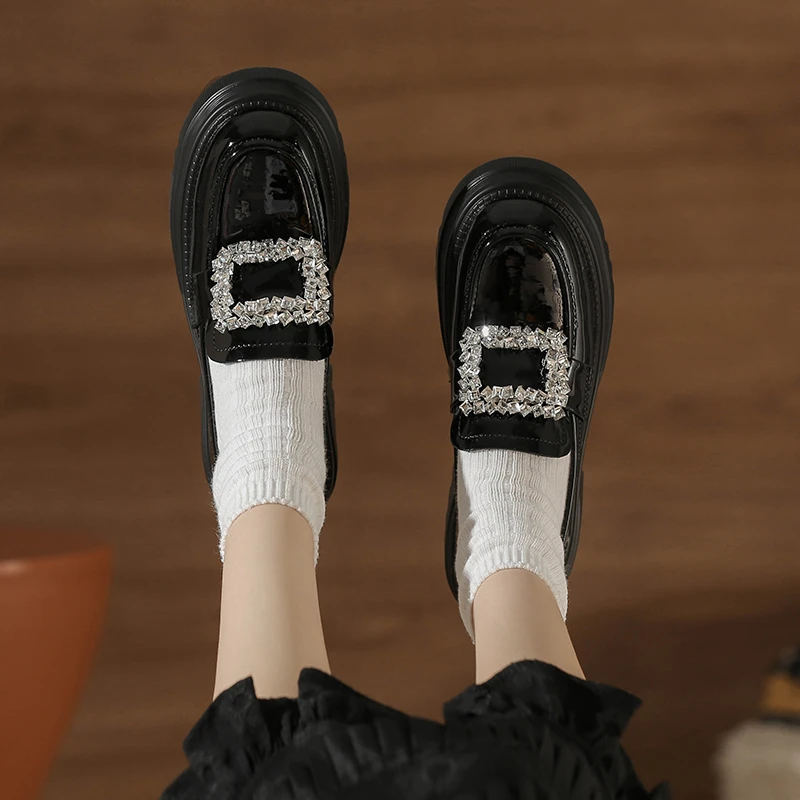 复古小皮鞋女英伦风2024秋冬新款厚底乐福鞋水钻方扣软底百搭单鞋