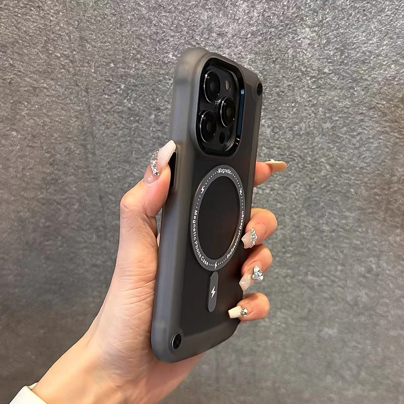 适用苹果15手机壳磁吸iphone14promax磨砂14plus加厚金属按键镜头