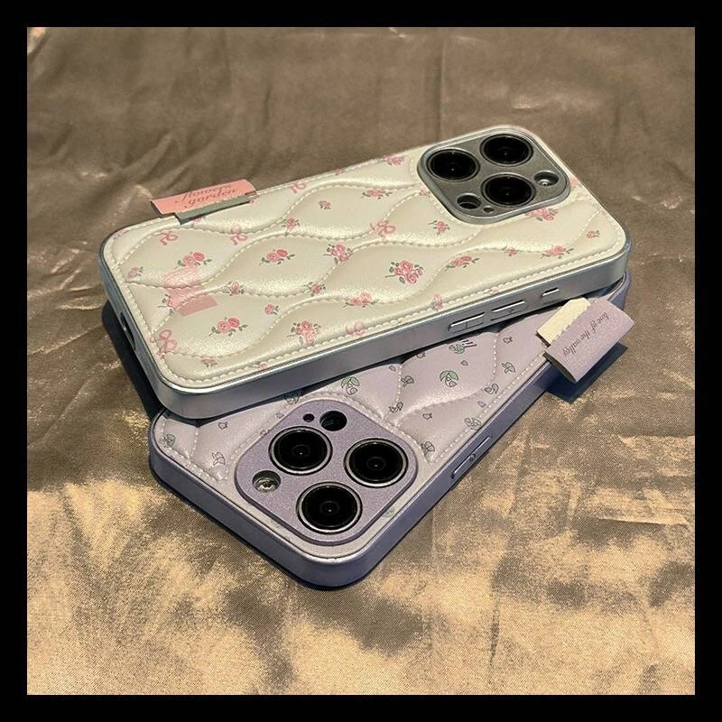 11韩风秋冬紫色碎花羽绒服苹果13手机壳iPhone15promax防摔14女12