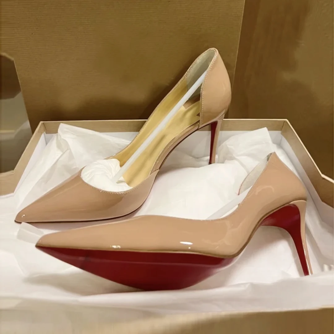 2024新款春秋尖头侧空性感裸色高跟鞋女绝美细跟气质黑色漆皮单鞋