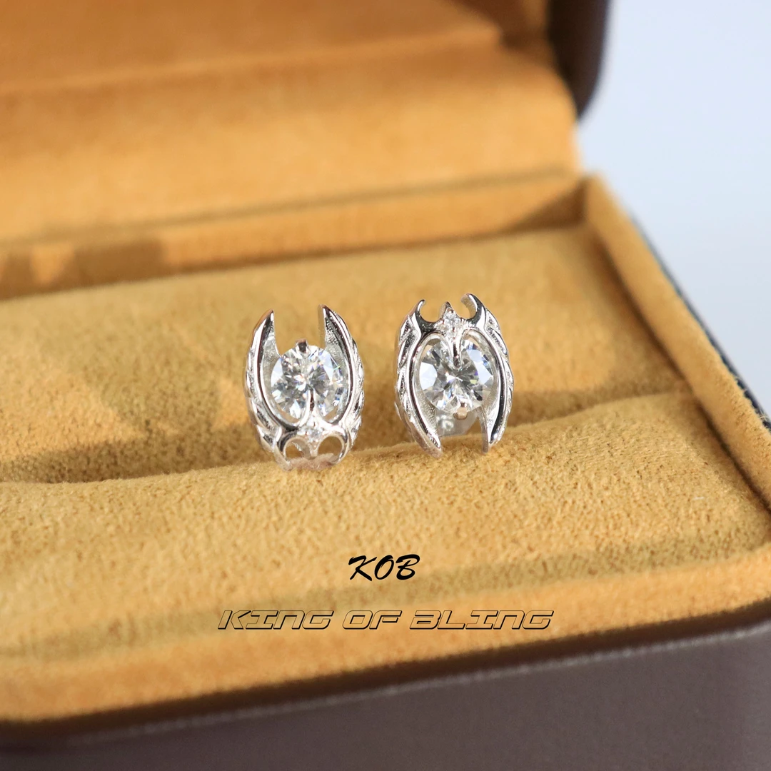 KING OF BLING 925银莫桑石耳饰 蝙蝠耳钉 嘻哈说唱潮流高端百搭