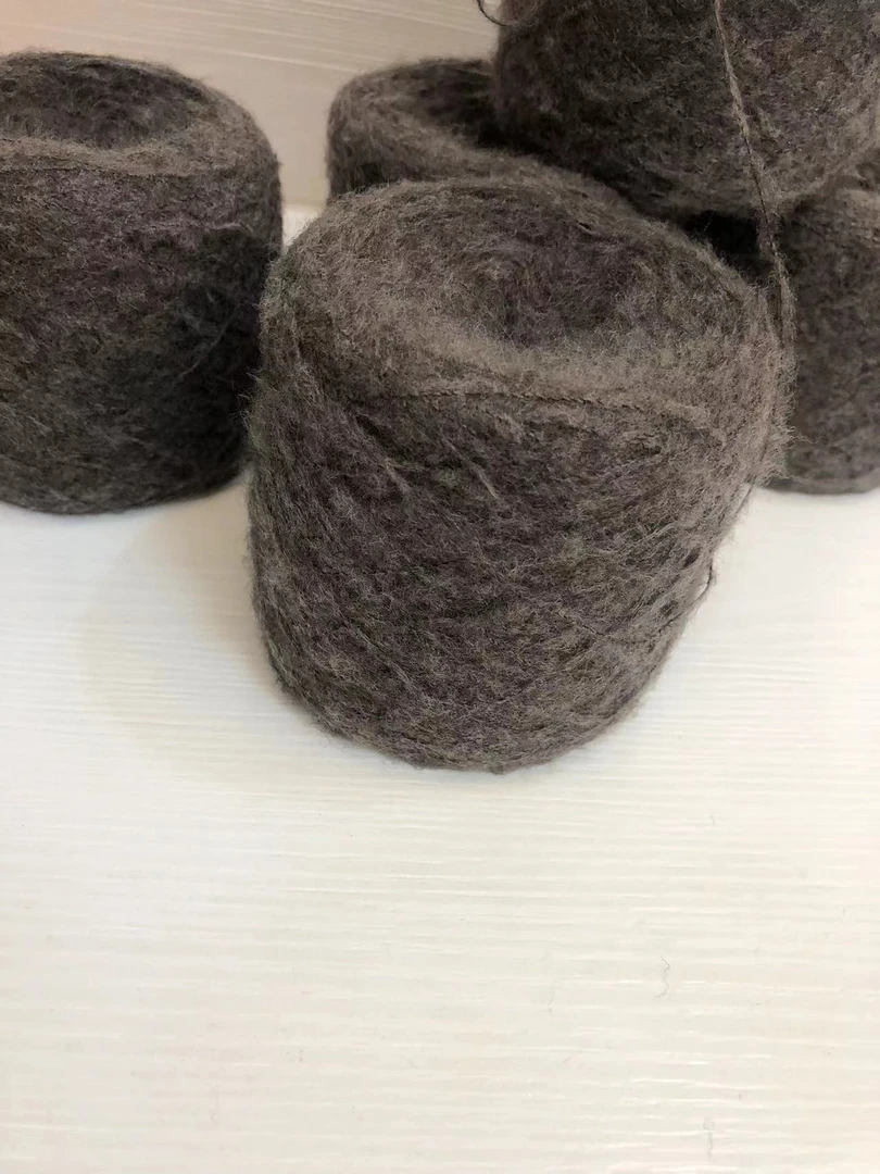 250克马海毛深棕色，手编