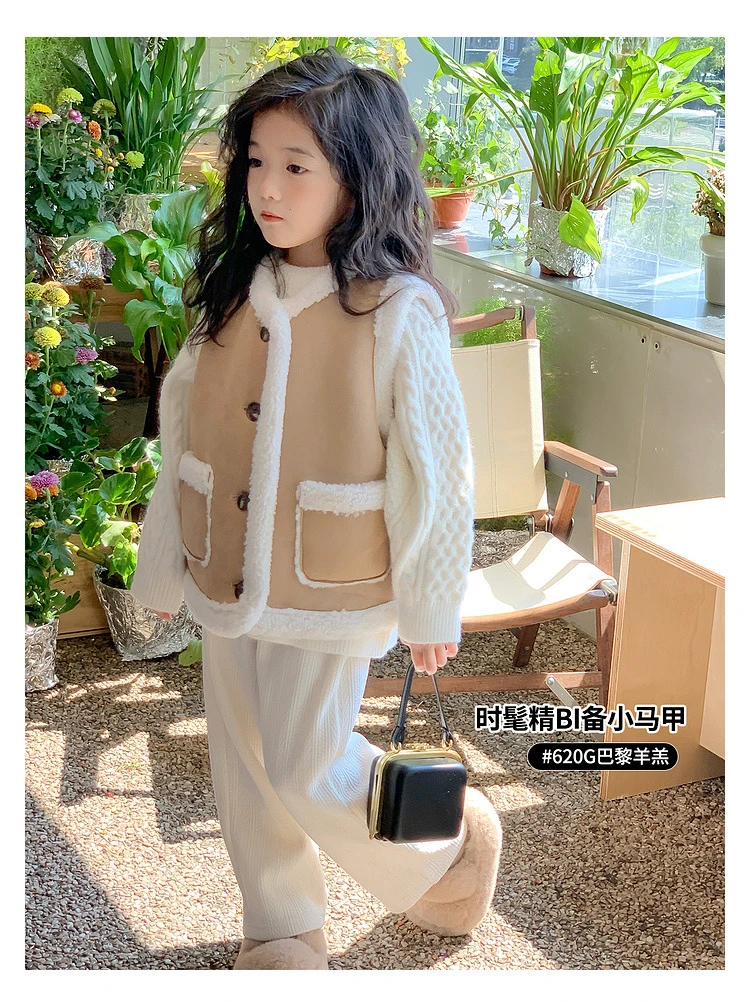 女童羊羔绒马甲2024秋冬新款中大童百搭上衣宝宝洋气坎肩宝宝外套