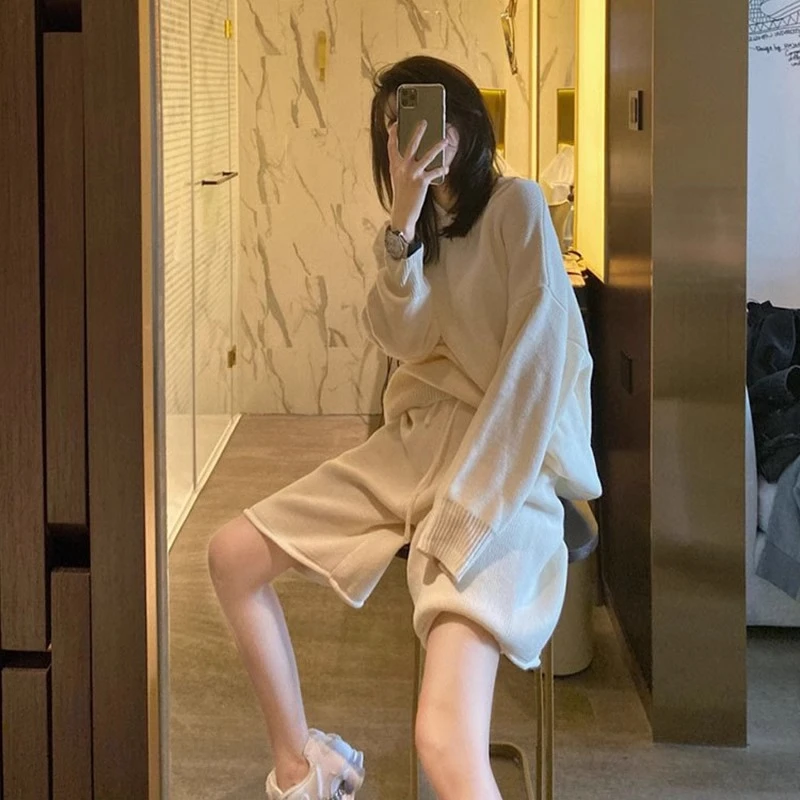 休闲运动套装女2025早秋季新款时髦韩系慵懒风针织卫衣短裤两件套