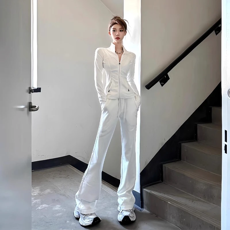 美式辣妹白色休闲运动套装女2025早秋高个子显瘦高腰微喇裤两件套