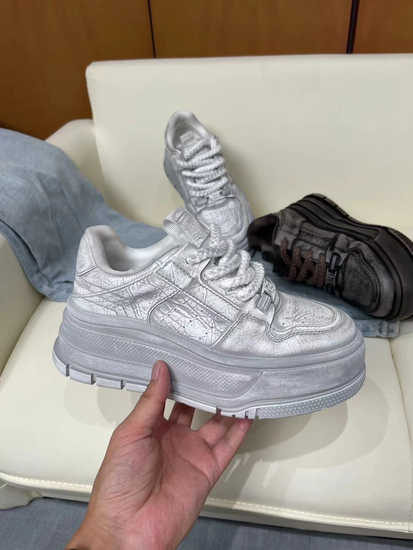 2024秋季新款真皮厚底韩版ins复古休闲板鞋