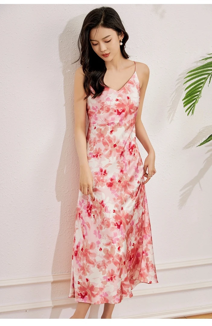 南油欧大轻奢时尚休闲碎花女装裙子连衣裙显瘦气质