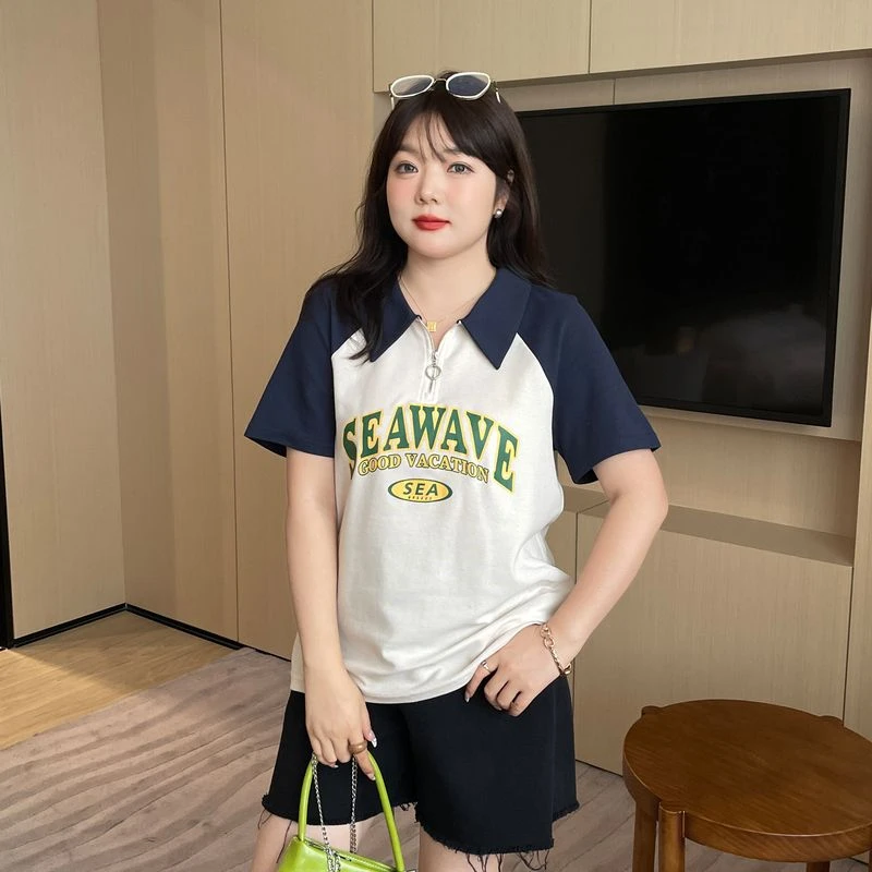 胖MM大码女装夏季新款拉链上衣印花Polo领百搭学院风插肩袖t恤女