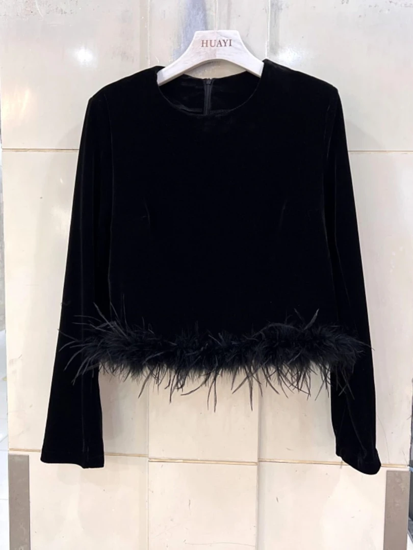 24078 是设计感下摆毛毛圆领长袖上衣气质垫肩金丝绒短小衫秋装20