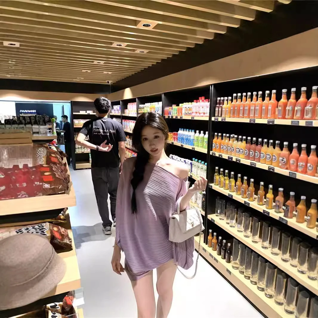 肌理感紫色斜肩开叉斗蓬T恤女装秋季宽松气质不规则独特小众上衣