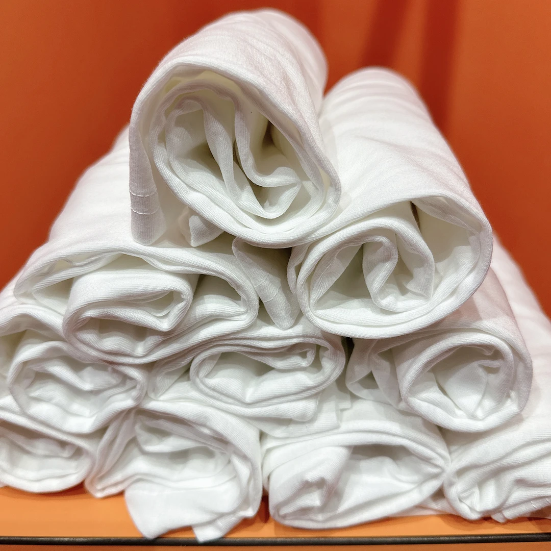 【潮1】休闲百搭纯色圆领长袖T恤潮牌INS四季透气宽松打底衫上衣服