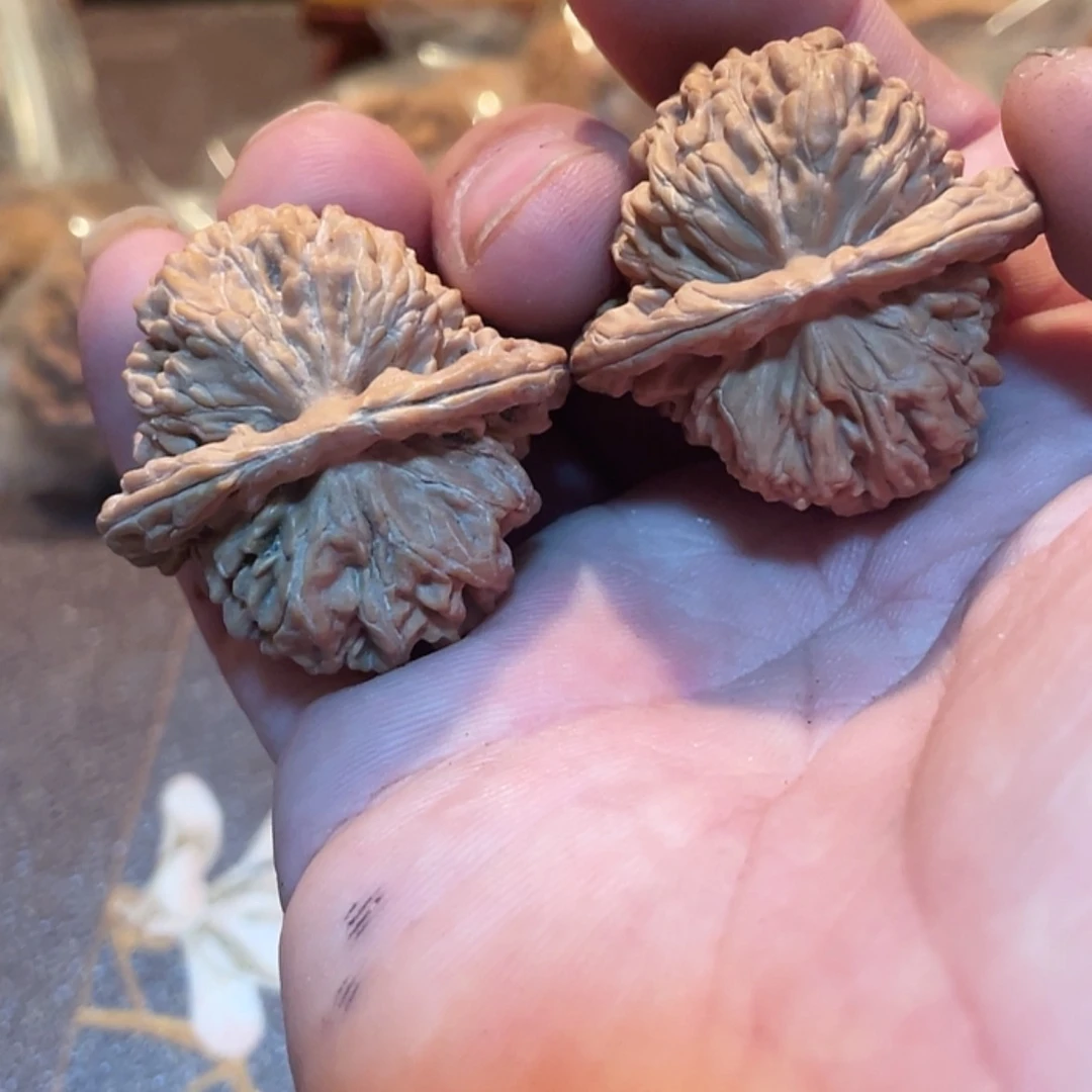 【闪购商品】桃核吊坠相****爱