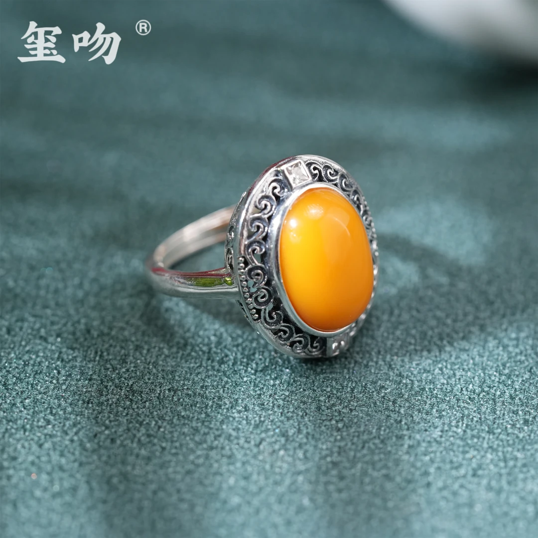 【玺吻】s925银镶嵌 蜜蜡椭圆蛋面戒指  个性 祥云  复古 国潮 气质