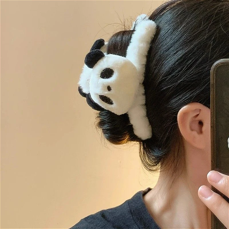【朝暮】可爱熊猫毛绒抓夹女后脑勺发夹卡通夹子盘发鲨鱼夹少女心