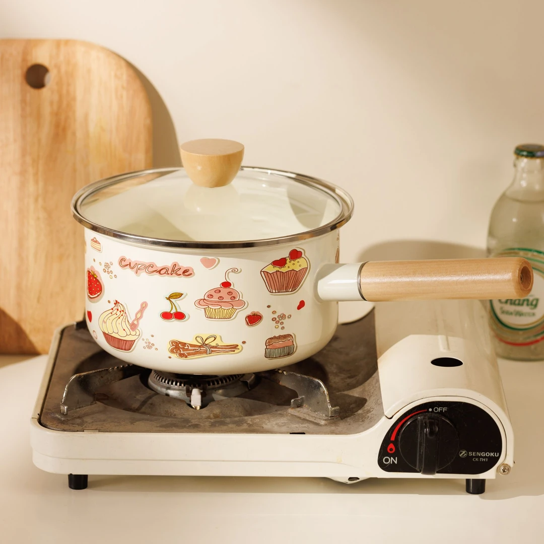 【颜值好货】18CM 轻奢 高颜值 搪瓷木柄奶锅 甜品蛋糕花 带玻璃盖