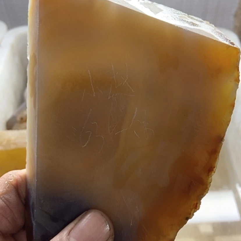 【闪购商品】定制玛瑙手镯未镶嵌小***?