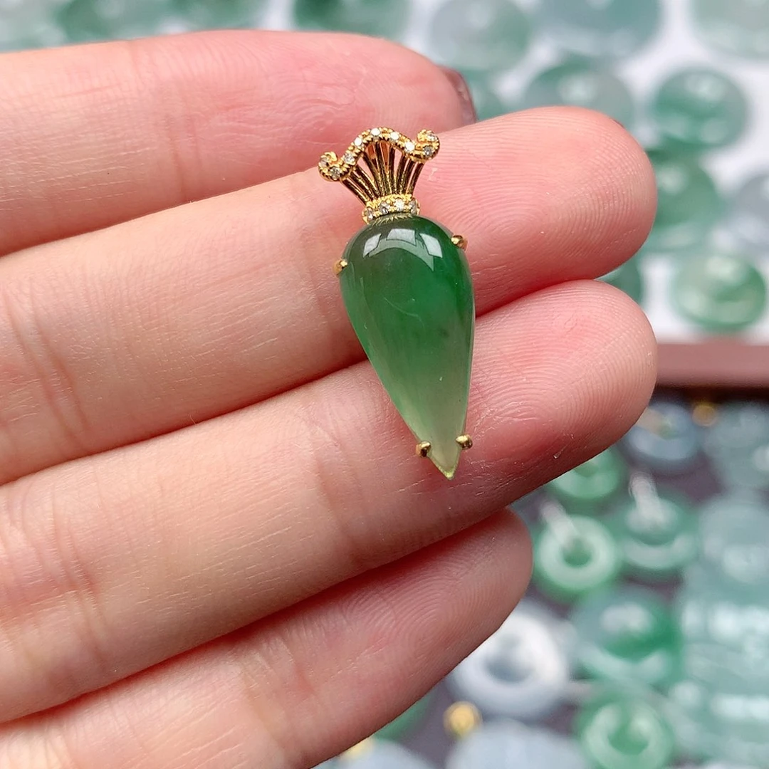 翡翠颈饰18K金镶嵌平安