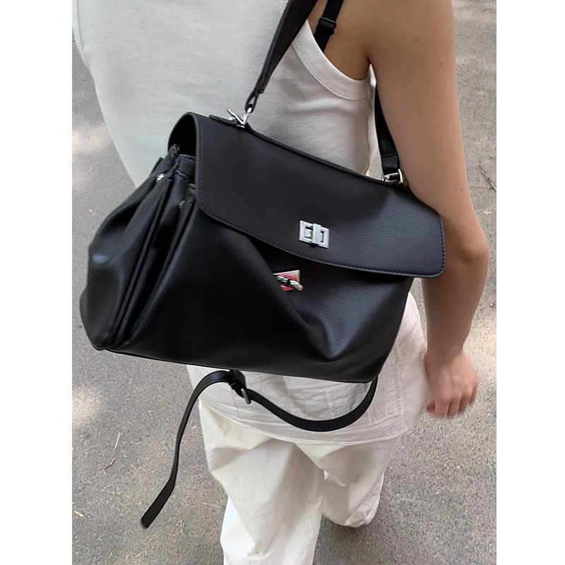 手提铂金包包女2024新款潮高级感洋气小众腋下包大容量通勤托特包