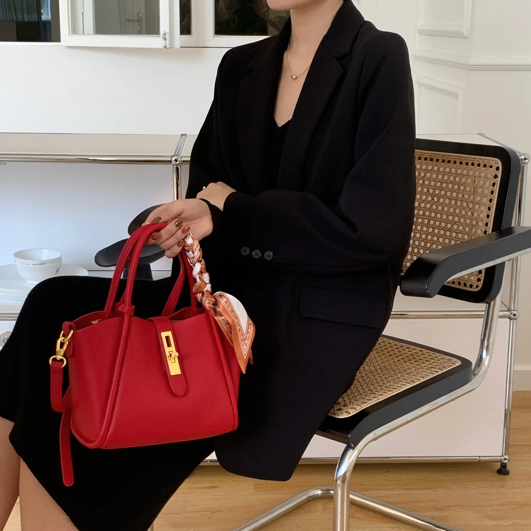 结婚包包新娘包女红色2024新款小众高级感大容量轻奢手提菜篮子包