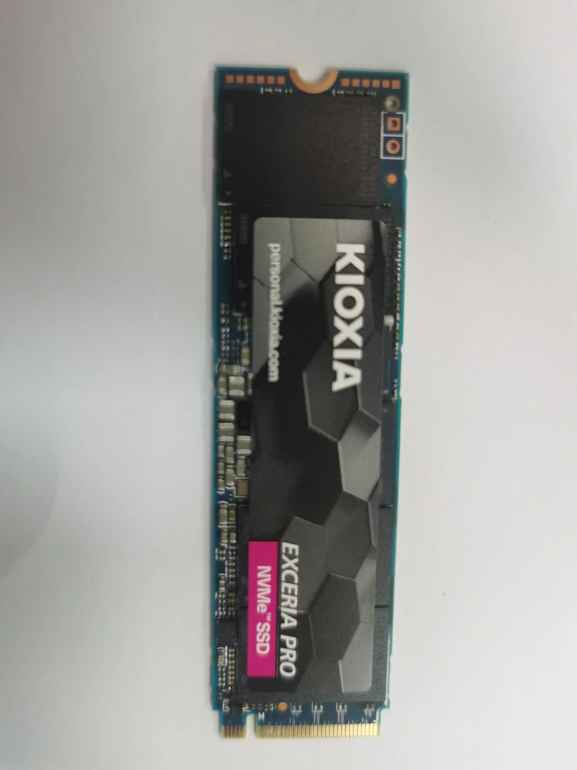 铠侠SE10 固态硬盘 1TB  PCiE固态硬盘游戏硬盘固态硬盘1T固态