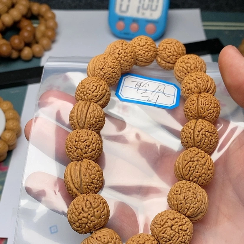 【闪购商品】文玩核桃手串聆*
