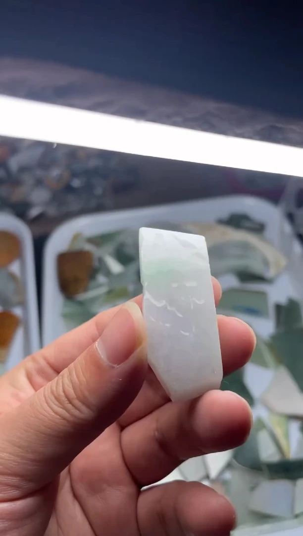 【闪购商品】翡翠颈饰未镶嵌369