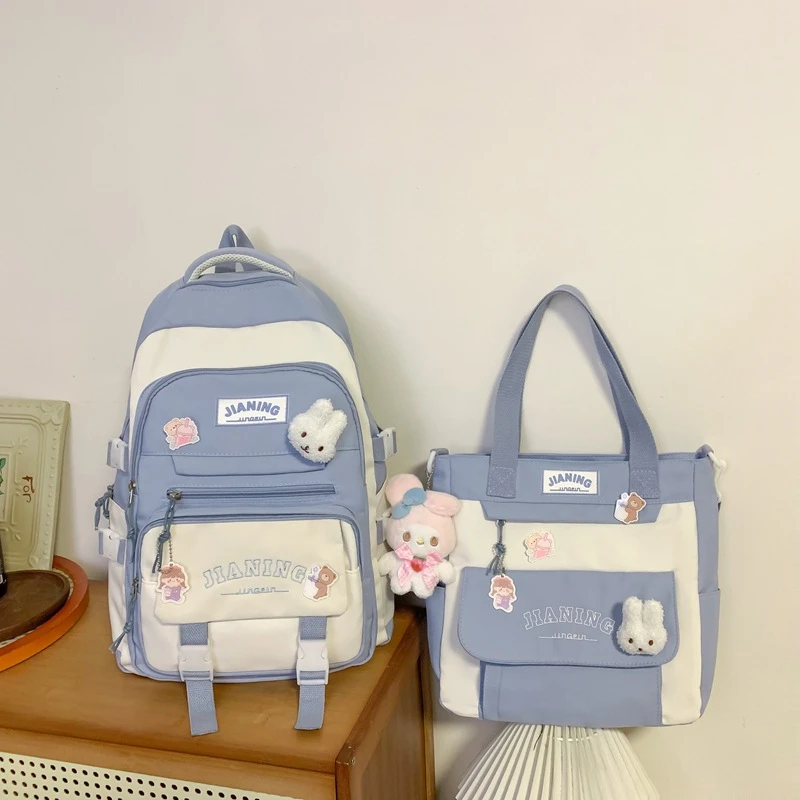 书包新款大容量小学三到六年级初高中生大容量韩版耐脏简约双肩包