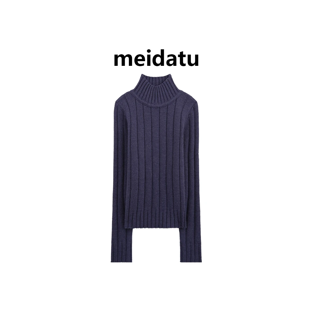 美哒兔（云端柔雾）基础款中高领坑条毛织上衣（bm1677）