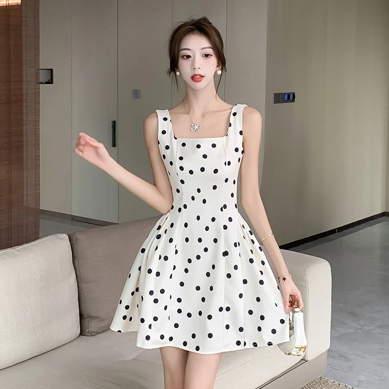 小众吊带连衣裙女夏季150cm145小个子新款纯欲性感辣妹风茶歇短裙