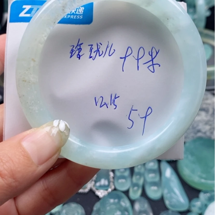 【闪购商品】蛇纹石玉颈饰合金玲**?