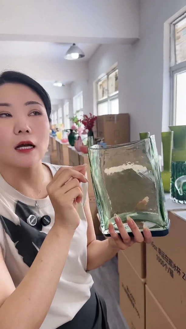 【闪购商品】瑞花瓶P-20晚