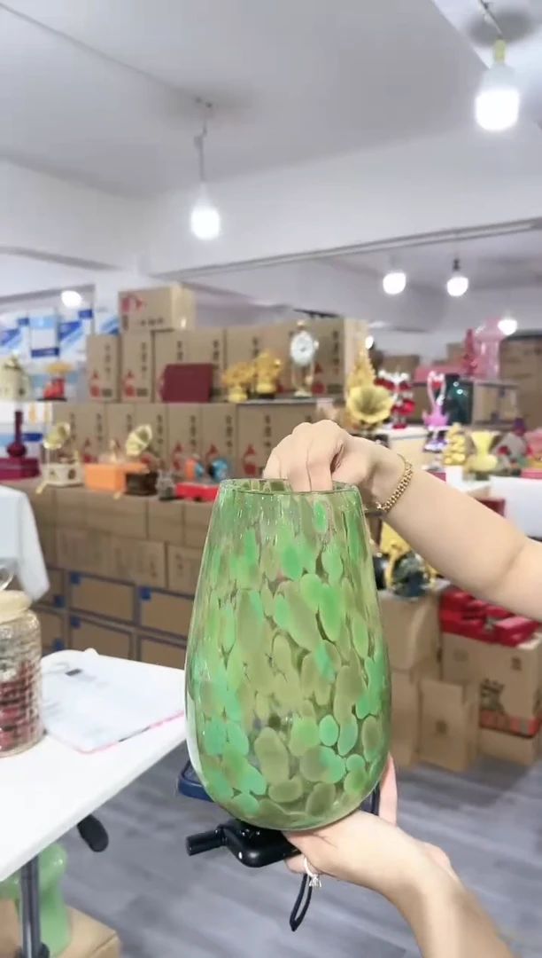 【闪购商品】瑞花瓶E-22薇