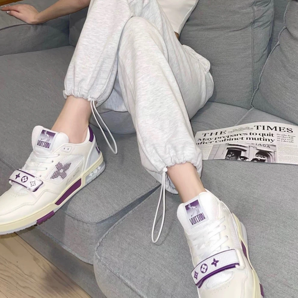 全新未使用 LV trainer板鞋 尺/42.5码/成色/Xsps8311