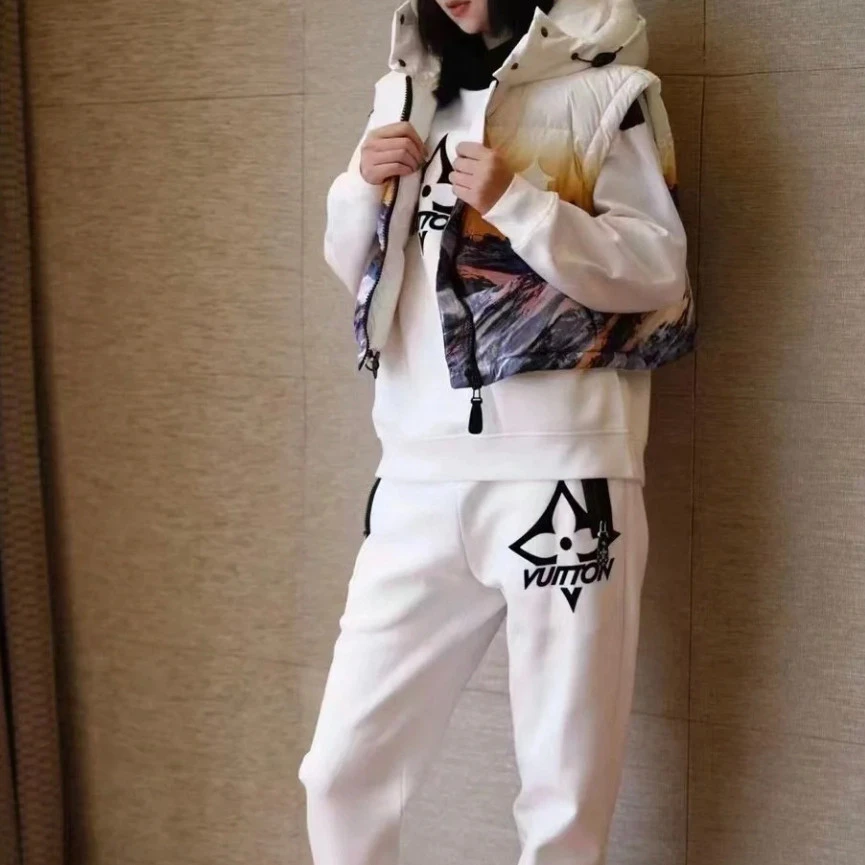 全新未使用 LV 羽绒马甲/36码/Xsp29186