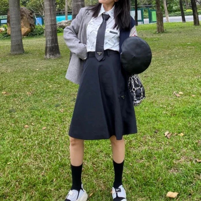 99新 Prada/普拉达 半身裙/40码/成色99/Xsp28839