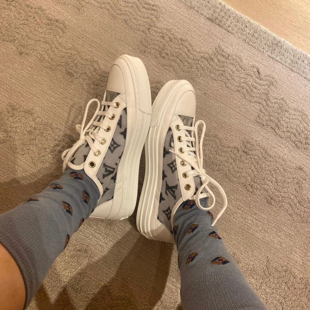 99新 LouisVuitton/路易威登 板鞋/37.5码/Xsp30812